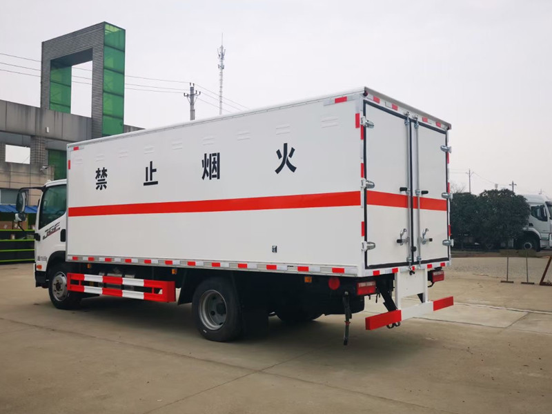 解放J6F/虎VN5.2/5.5米(國六)危貨車