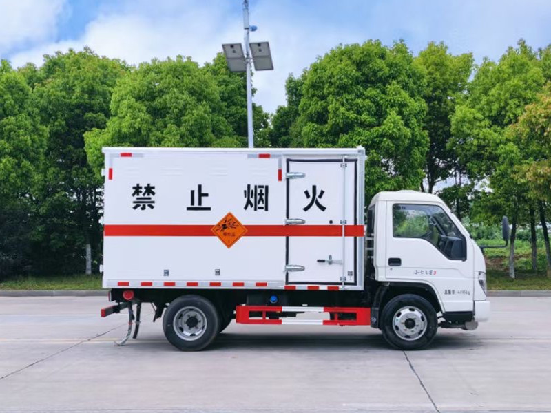 福田時代小卡3.1/3.3/3.68米(藍(lán)牌)1類國六爆破器材運輸車