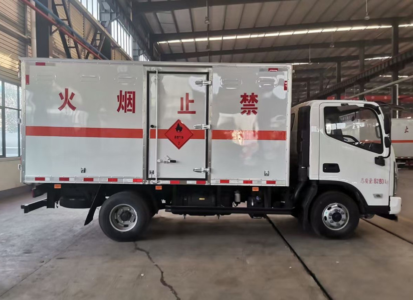 福田奧鈴5.15米(國六)1類爆破器材運輸車