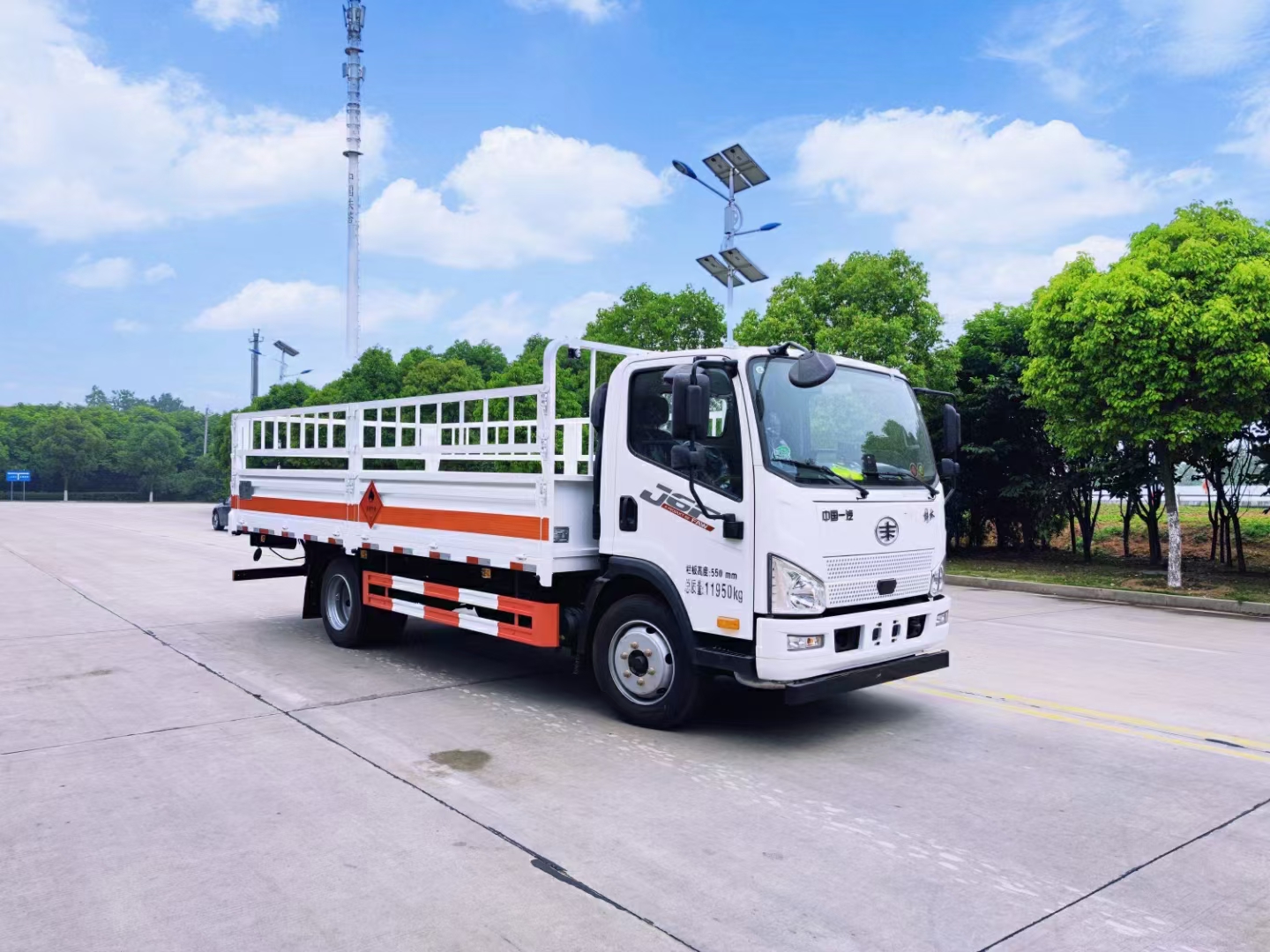 解放J6F/虎VH5.2/5.4米(國六）氣瓶運輸車